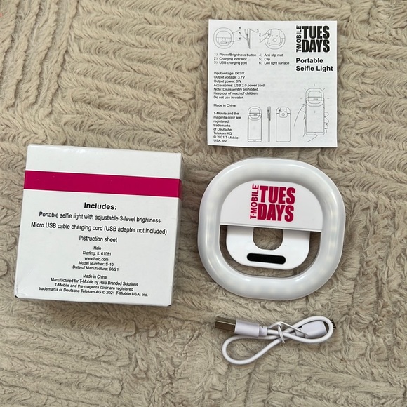 Ring light, T-Mobile Tuesday’s portable clip on selfie ring light New in box - Picture 13 of 15